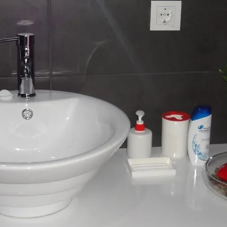 Отель Belize Deluxe 5*
