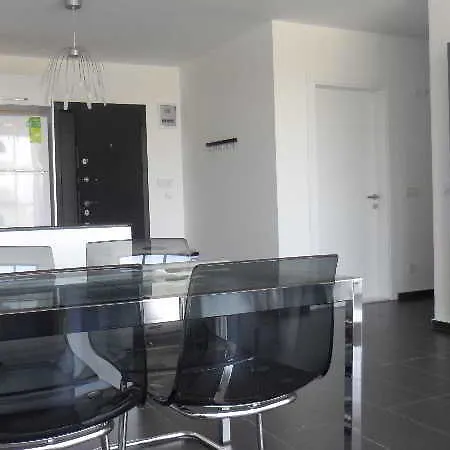 Ξενοδοχείο Belize Deluxe 5*